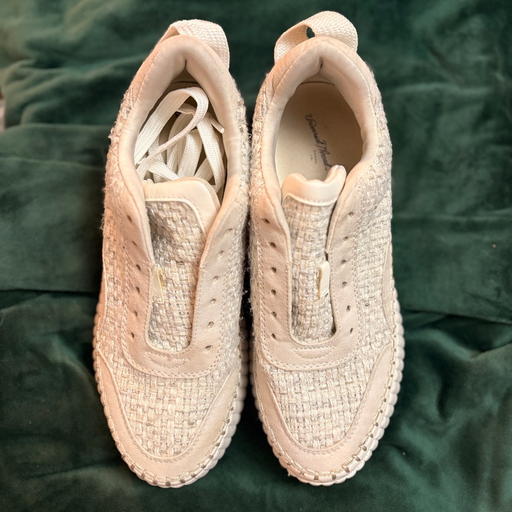 Universal Thread Persephone Sneakers - Size 7.5